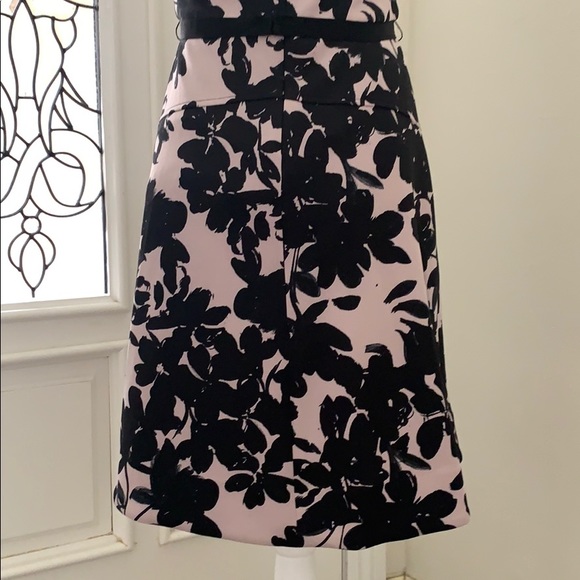 Taylor Women’s dress size 2 - Picture 6 of 7